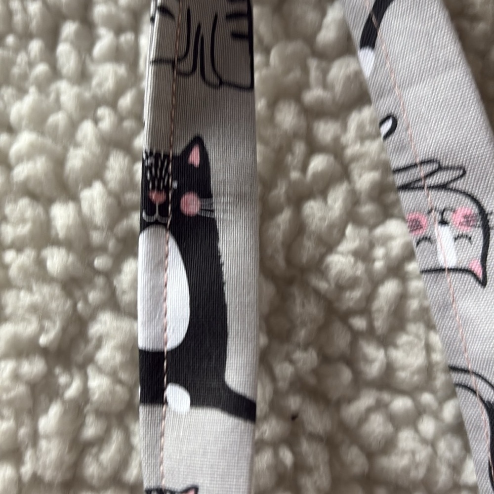 Great Teacher gifts ! Cat Print Gray Lanyard/pen Holder, Purfect for a teacher 😊 - Picture 4 of 4